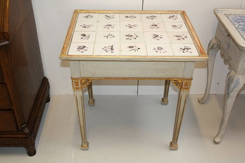 Tiles Table